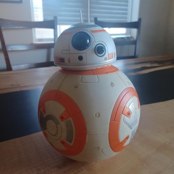 BB-8 Interactive Remote Control Droid – Star Wars - Picture 3 of 4